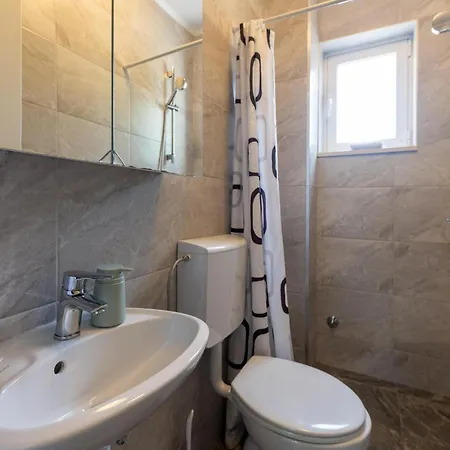 3 Bedroom Beautiful In Zaton