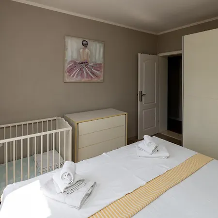 3 Bedroom Beautiful In Zaton *